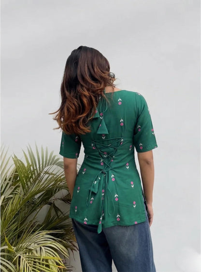 ANNI DESIGNER Women's Viscose Blend Short Printed Kurti, Regular Style, Elbow Sleeves - front view
