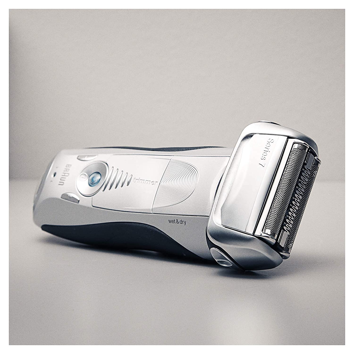 Braun 70S Replacement Shaver Head, Silver, Fits Series 1 Models 730-750cc - label detail