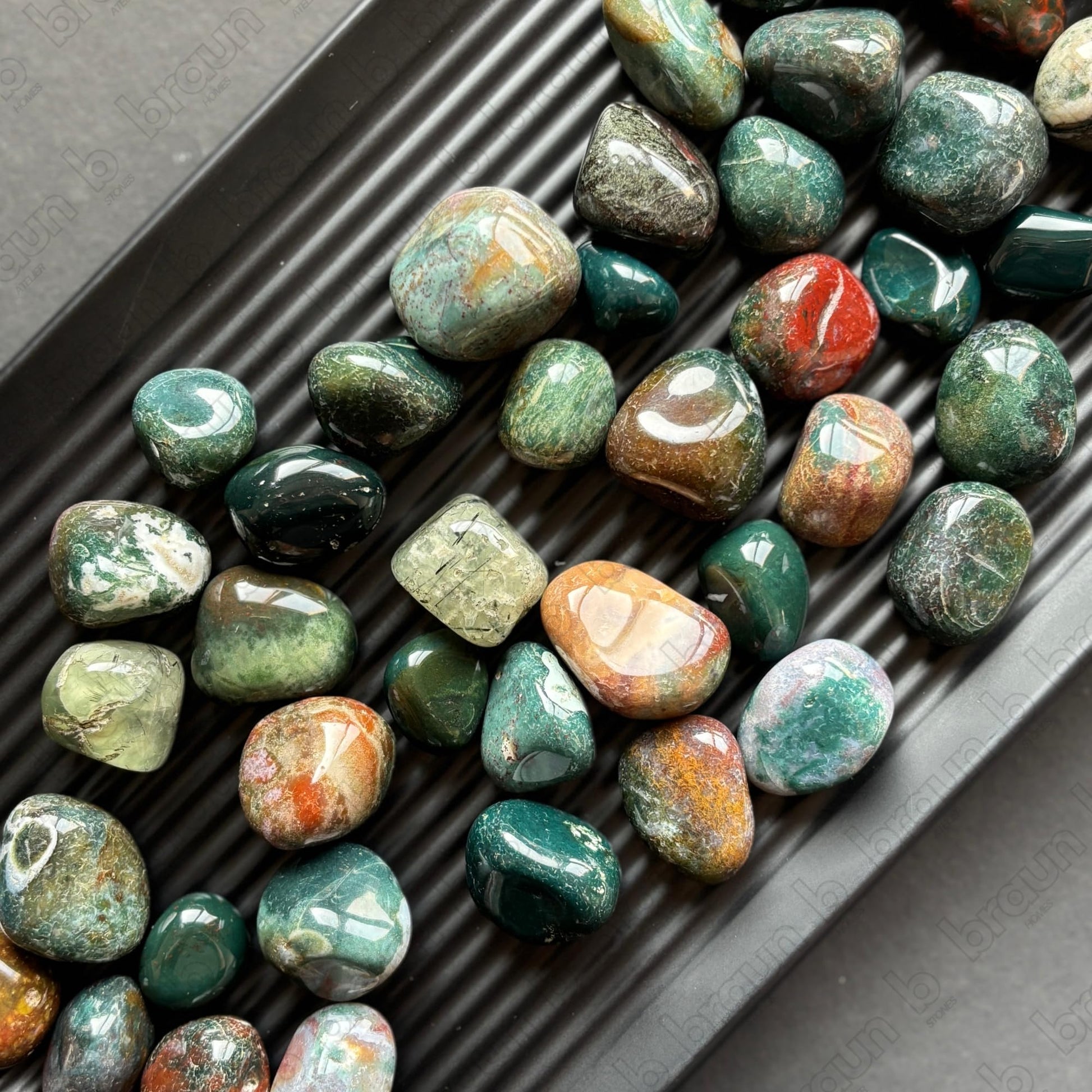 braun HOMES Natural Bloodstone Tumbled Stones, Decorative Pebbles for Aquarium, Vase Fillers, Home Office - label detail