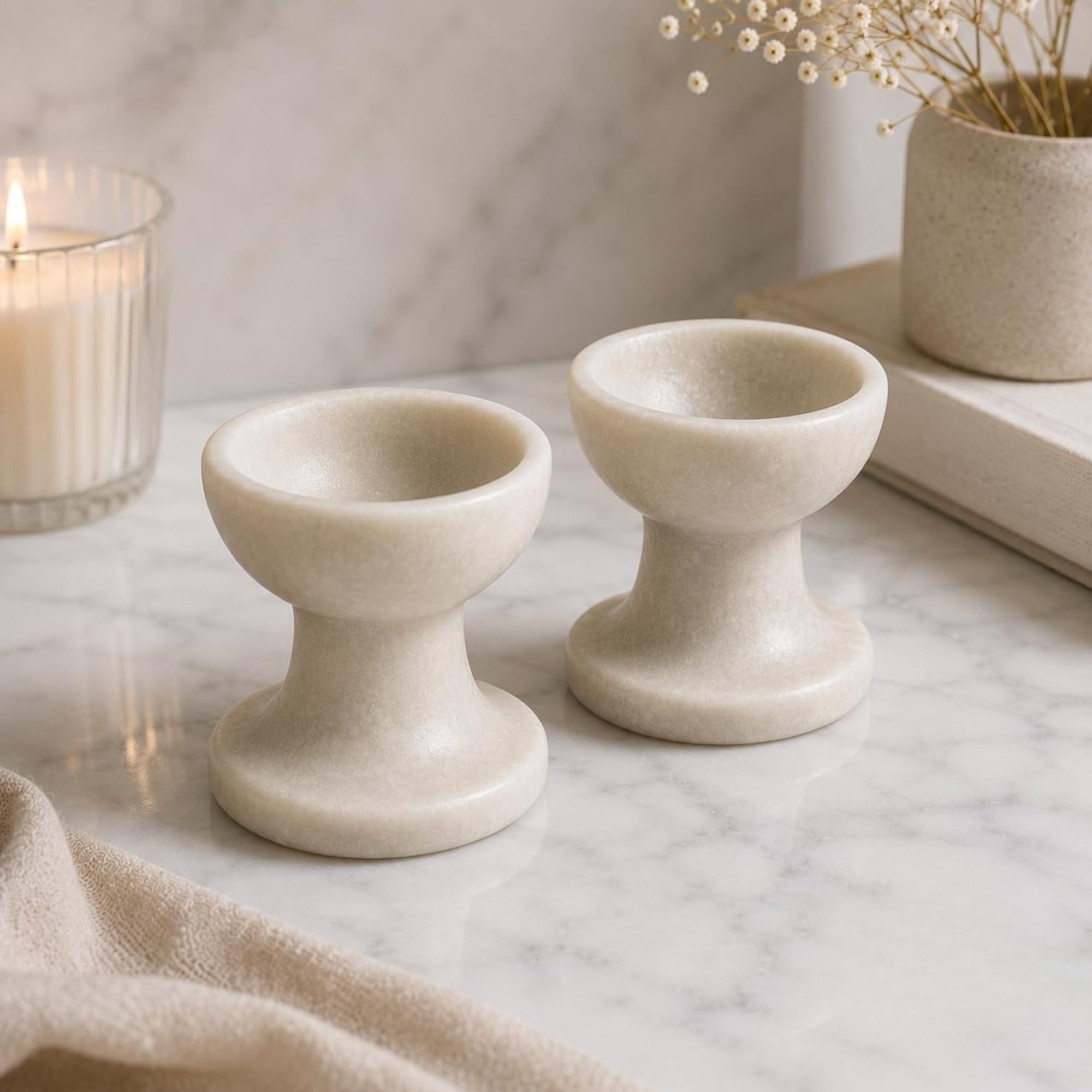 braun HOMES Natural Marble Diya Tea Light Holder, White and Gold, 160g, Tealight Candle Holder for Home Decor - close-up deta