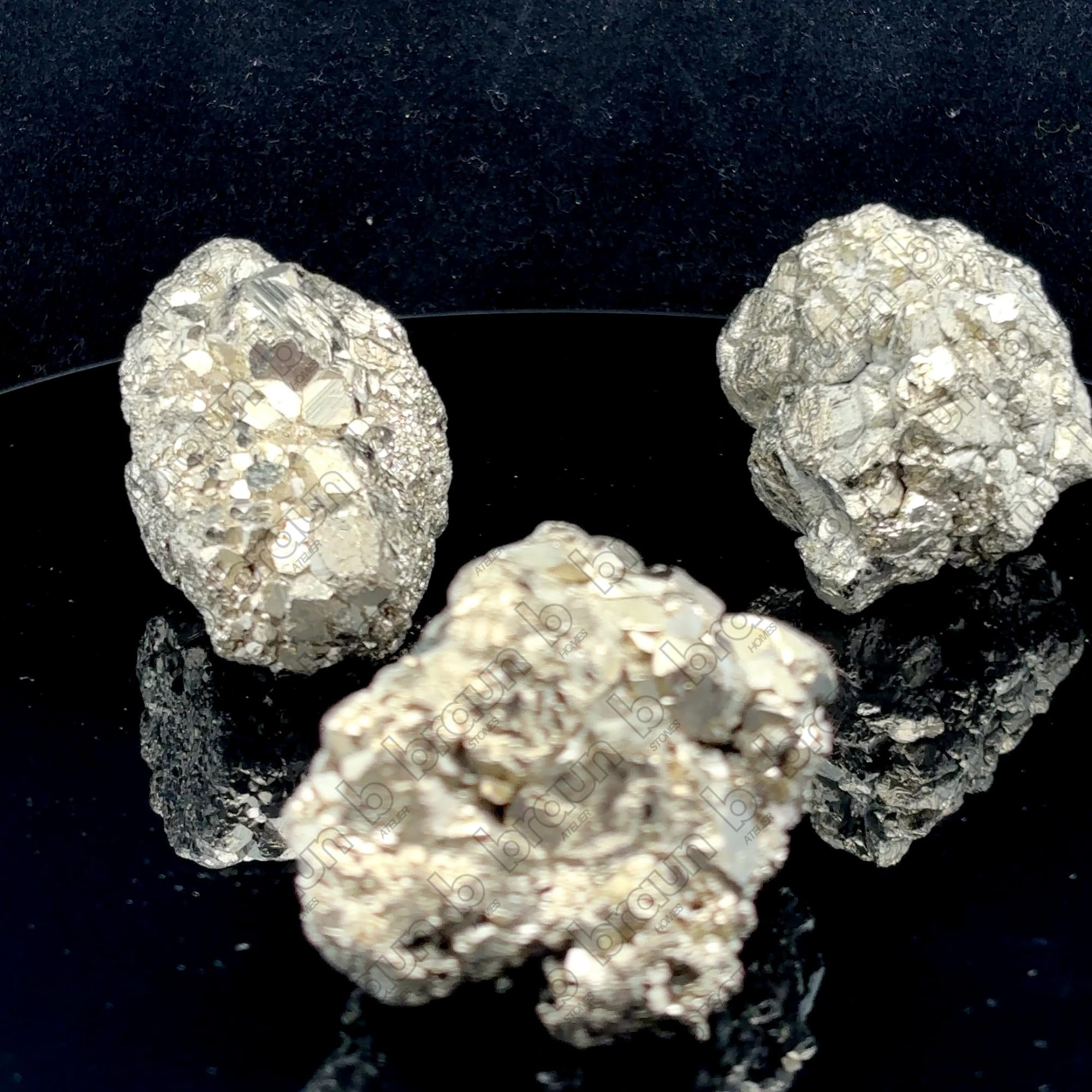 braun HOMES Pyrite Stone, Natural Fool's Gold Crystal, Decorative Stone for Home or Office Décor - back view