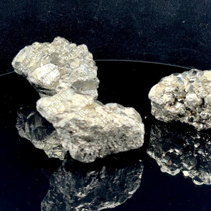 braun HOMES Pyrite Stone, Natural Fool's Gold Crystal, Decorative Stone for Home or Office Décor - packaging
