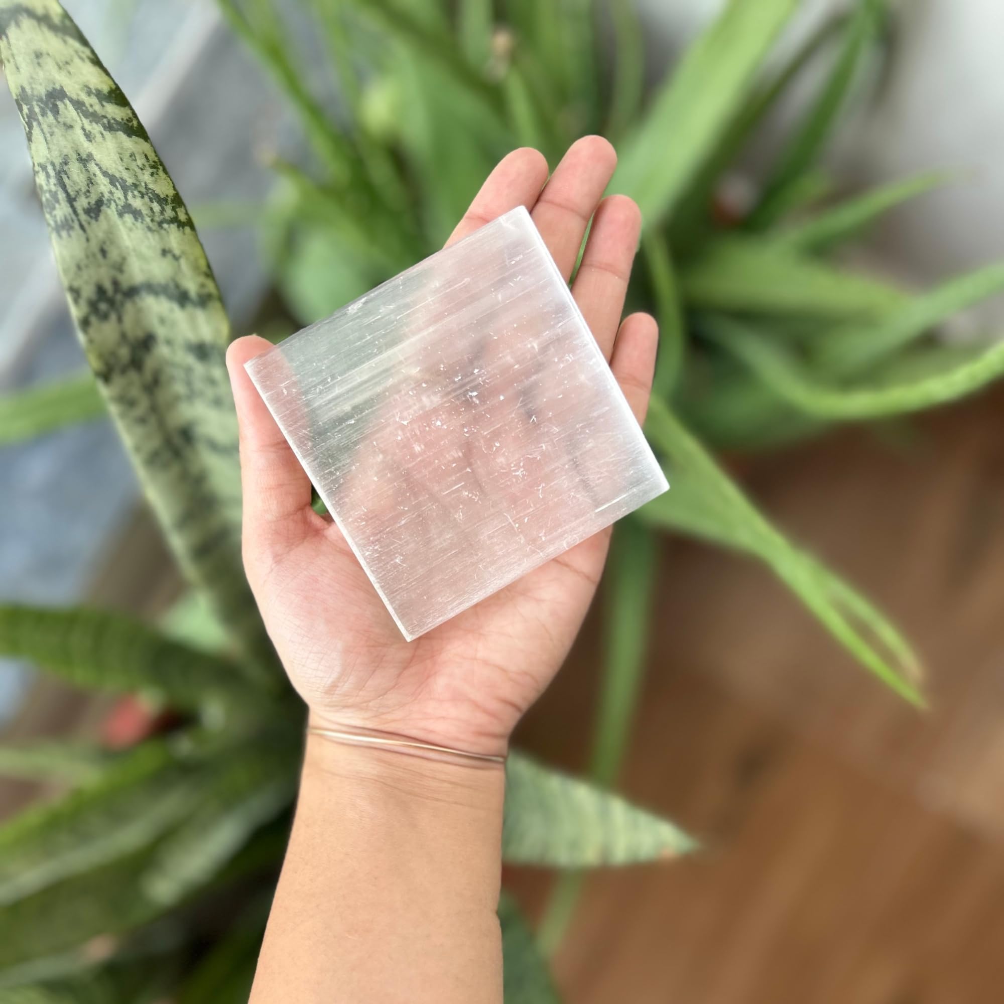 braun HOMES Selenite Charging Plate, 3 Inch, Natural Stone, Crystal Cleansing & Meditation Plate (25)
