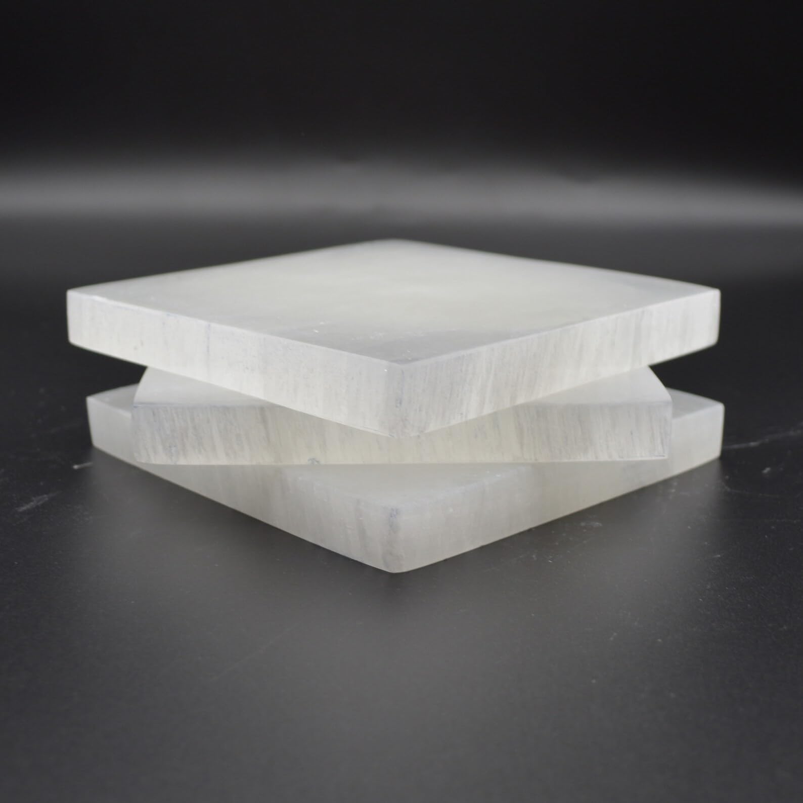 braun HOMES Selenite Charging Plate, 3 Inch, Natural Stone, Crystal Cleansing & Meditation Plate - ingredients panel (29)