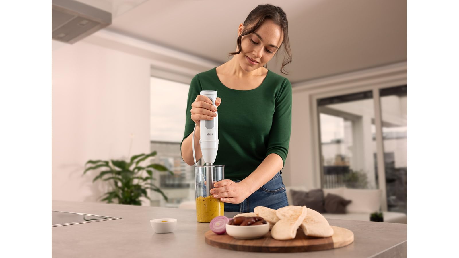 Braun MultiQuick 5 Hand Blender, 1000W, PowerBell Plus Technology, 21 Speed with Turbo, Includes Chopper and Whisk - close-up