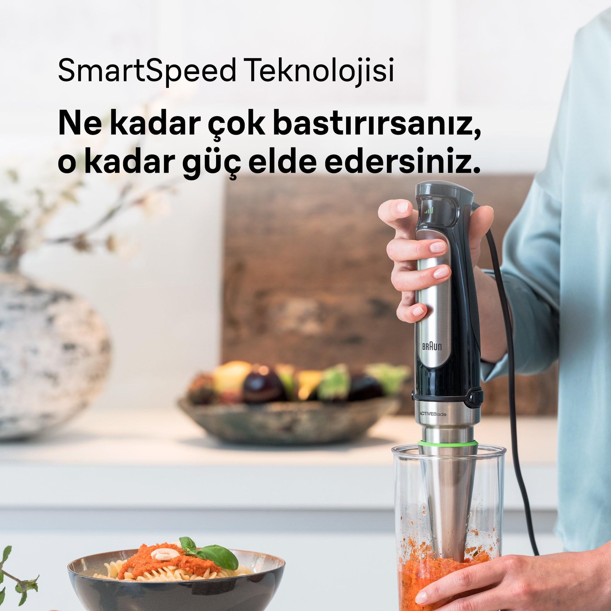 Braun MultiQuick 7 MQ7045X Hand Blender, 1000W, with 1.25L Blender, Chopper, Whisk, Beaker - back view