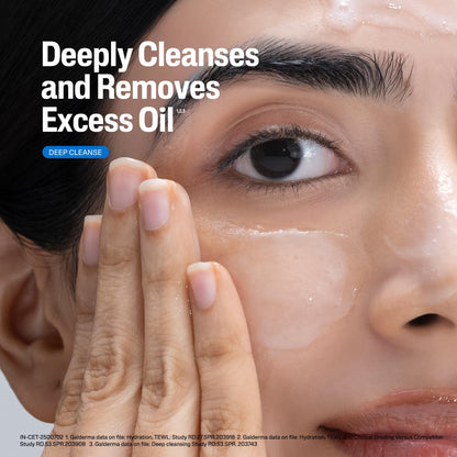 Cetaphil Oily Skin Cleanser Face Wash, Gentle Foaming, pH Balanced, for Acne-Prone Skin - close-up detail