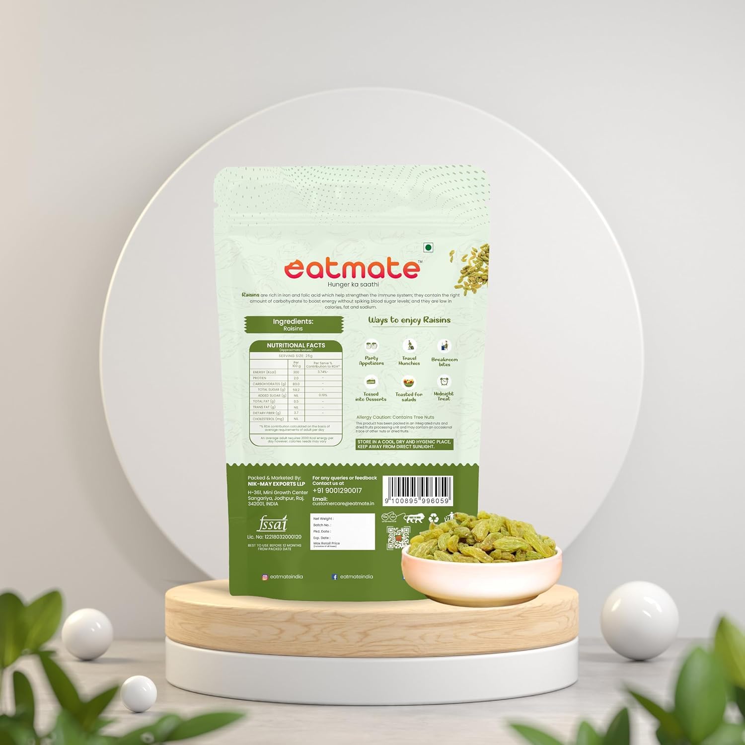 Eatmate Whole Nuts and Dried Fruits, Natural Crunchy Snack for Snacking, Baking, and Cooking - back view (16)