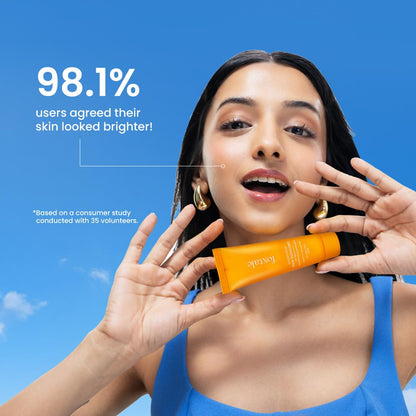 FoxTale Sunscreen SPF 50 PA++++ with Vitamin C & Niacinamide, Lightweight, Non-Greasy, No White Cast - in use (17)