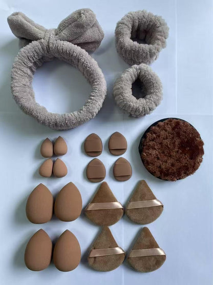 Gege Bear 20 Piece Makeup Sponge Set, Multi-Shape Non-Latex Beauty Puff Collection with Headband and Cleaning Pad - front vie