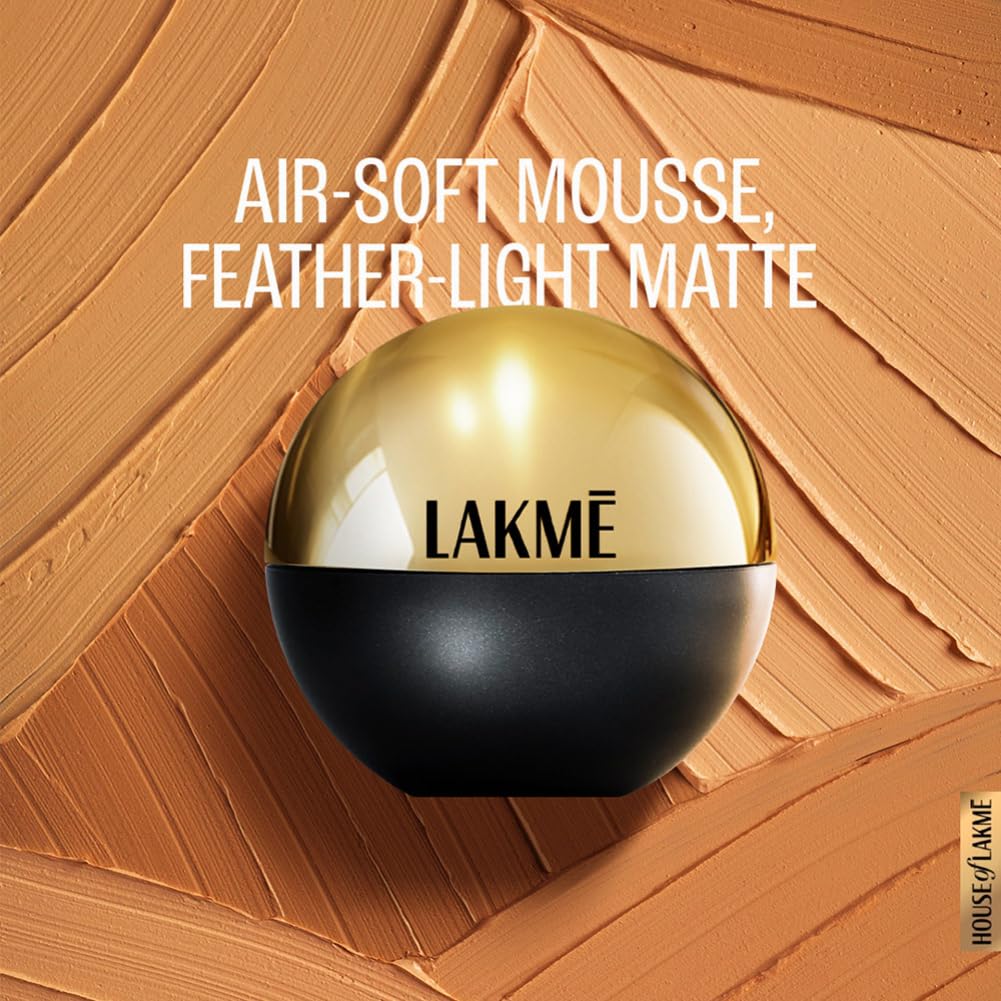Lakme Xtraordin-airy Mattereal Mousse Foundation, Matte Finish, Minimizes Pores, Has SPF8, 06 Almond Honey 25g - back view