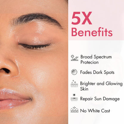 mcaffeine CLEAR GLOW 1% Kojic Acid Alpha Arbutin Sunscreen SPF 50 PA++++, 50ml, Fragrance-Free - close-up detail