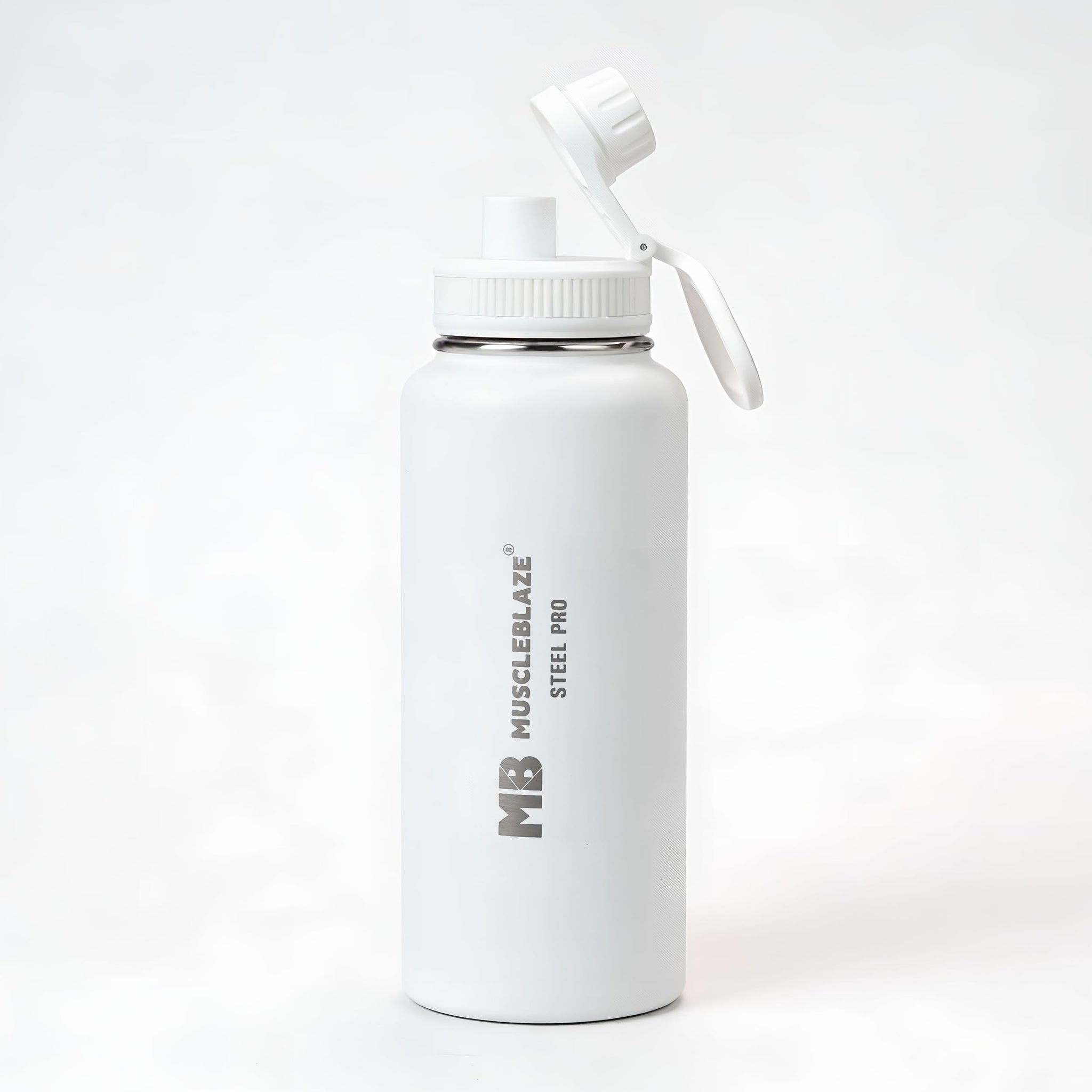 MuscleBlaze Stainless Steel Vacuum Insulated Water Bottle Thermos, 1L, Wide Mouth, Leak-Proof Lid - in use (16)