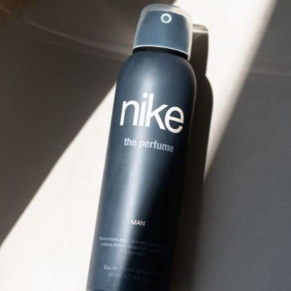 Nike Men's Deodorant Spray, Fresh Scent, 100g, 24-Hour Protection - Made in Spain - close-up detail