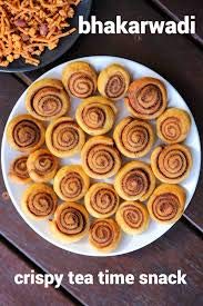 NUTRIZAIKA Gujrati Mini Bhakarwadi, Crunchy Gluten-Free Masala Namkeen, Ready to Eat Snack - ingredients panel