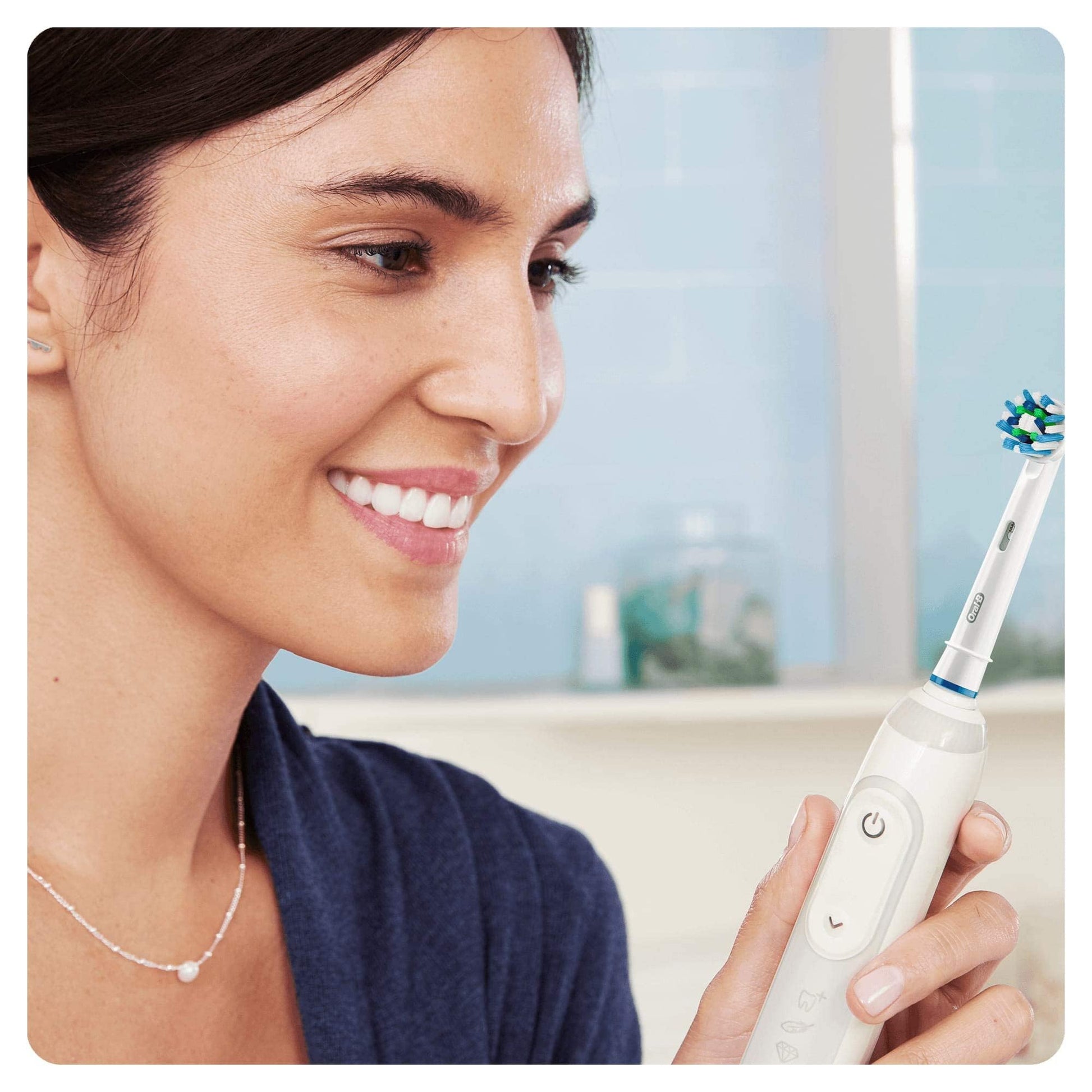 Oral-B CrossAction Replacement Electric Toothbrush Heads, Refills for Braun Handles - close-up detail (24)