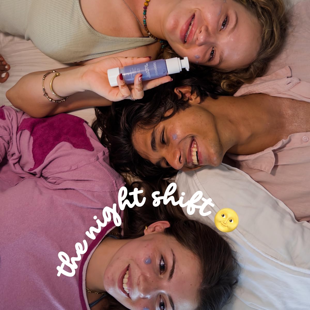 Sammmm Slumber Party Overnight Sleeping Mask, 50g, 5-Ceramide Complex, Vegan Formula - in use