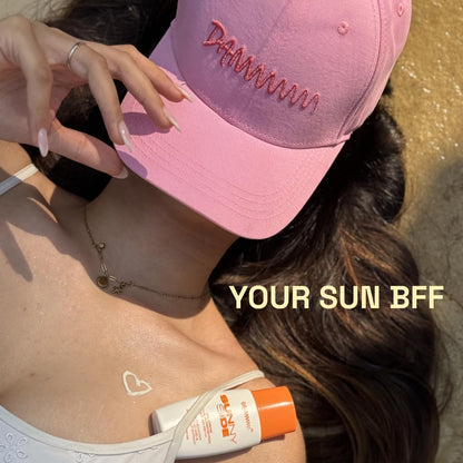 Sammmm Sunnyside SPF 50 PA++++ Sunscreen Gel, 45g, Vitamin C, Oil-Free, No White Cast, Youth - close-up detail