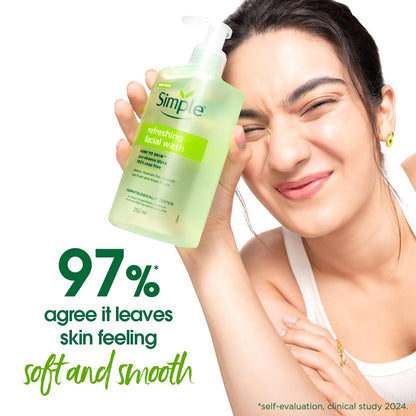 Simple Kind to Skin Refreshing Facial Wash, Soap-Free Gentle Cleanser with Vitamin E and Glycerin, for Sensitive Skin - size 