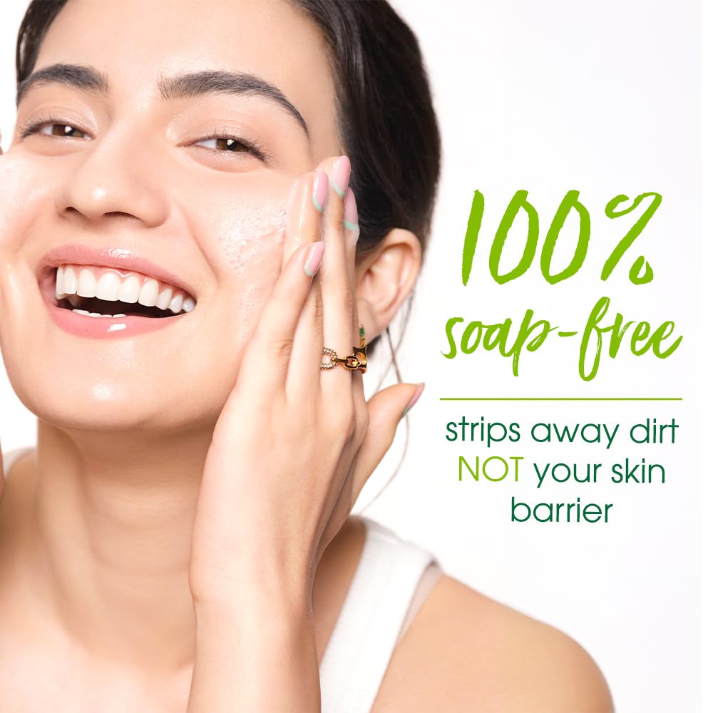 Simple Kind to Skin Refreshing Facial Wash, Soap-Free Gentle Cleanser with Vitamin E and Glycerin, for Sensitive Skin - close