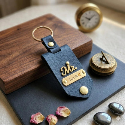 The Bae Gift Personalised Vegan Leather Keychain with Custom Name and Photo Slot, Unisex Modern Style - front view (11)