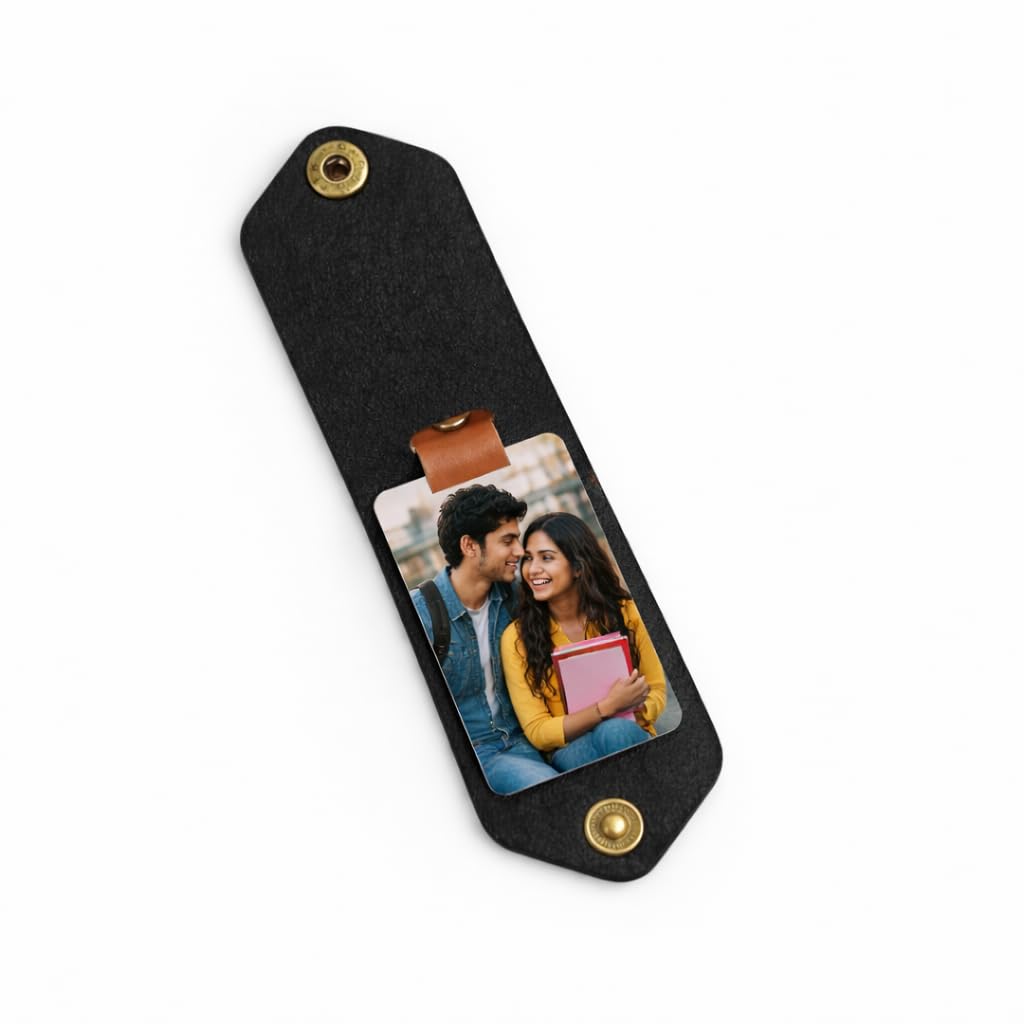 The Bae Gift Personalised Vegan Leather Keychain with Custom Name and Photo Slot, Unisex Modern Style - back view (30)