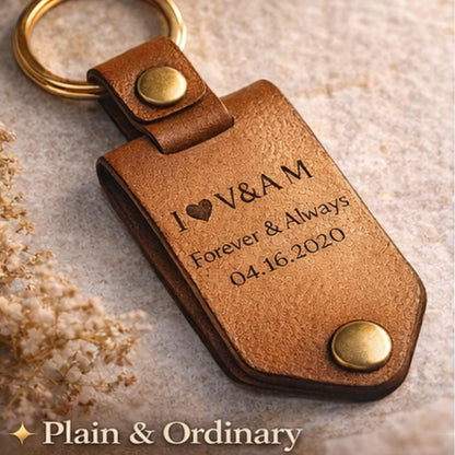 The Bae Gift Personalised Vegan Leather Keychain with Custom Name and Photo Slot, Unisex Modern Style - size and scale (35)
