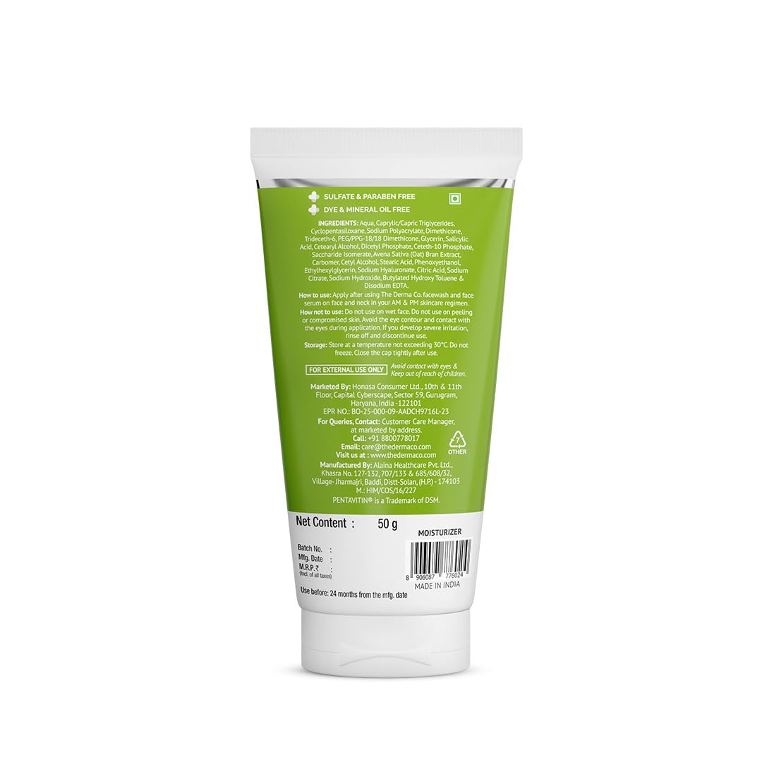 The Derma Co 1% Salicylic Acid Oil-Free Face Moisturizer with Oat Extract, 50g - in use