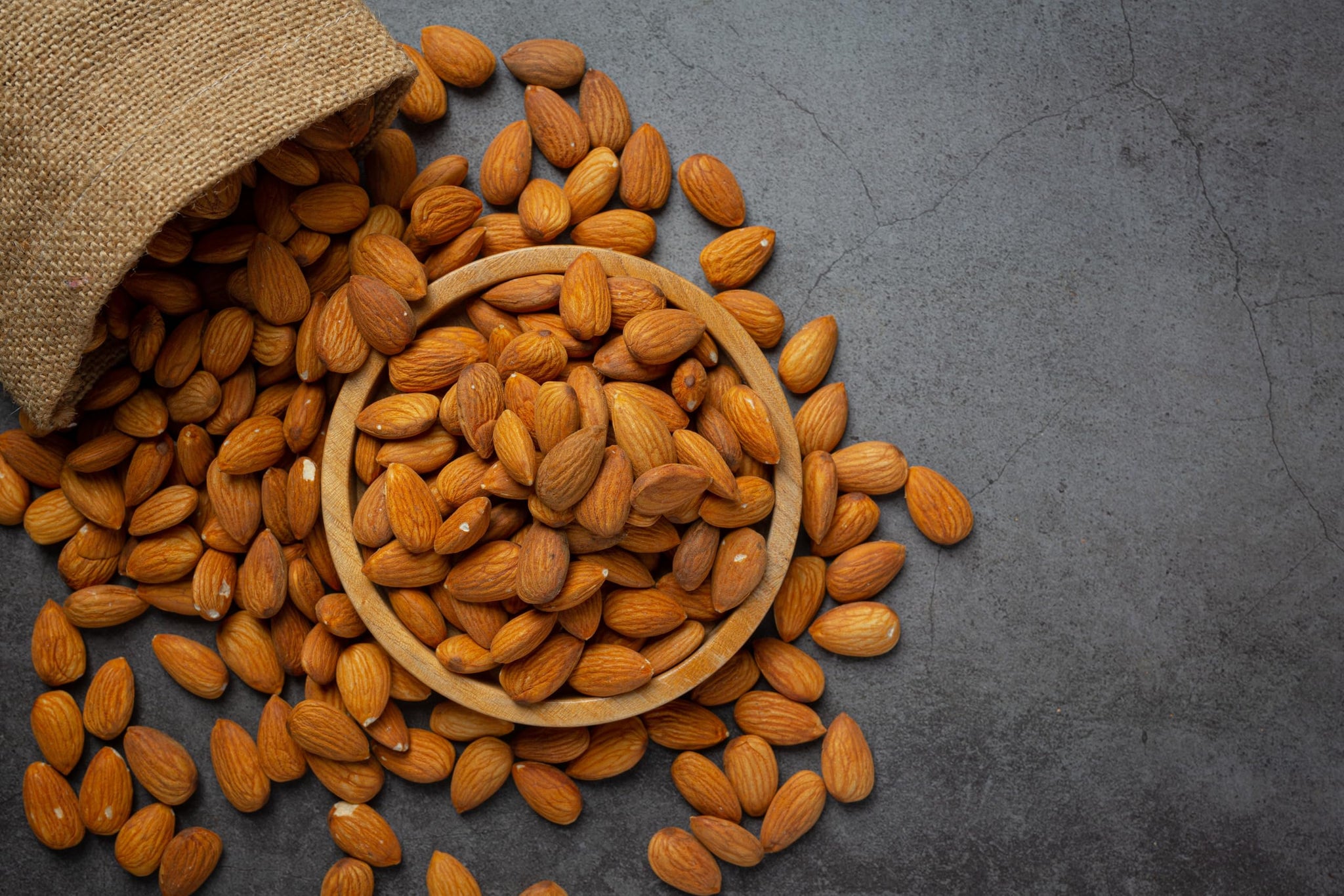 THE NUT Pure California Almonds, Whole Almond Kernels, Dry Fruit Snack - label detail