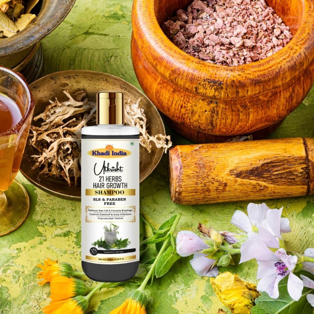 Utkrisht Ayurvedic Herbal Shampoo, 200ml, Paraben and SLS Free, for All Hair Types - in use