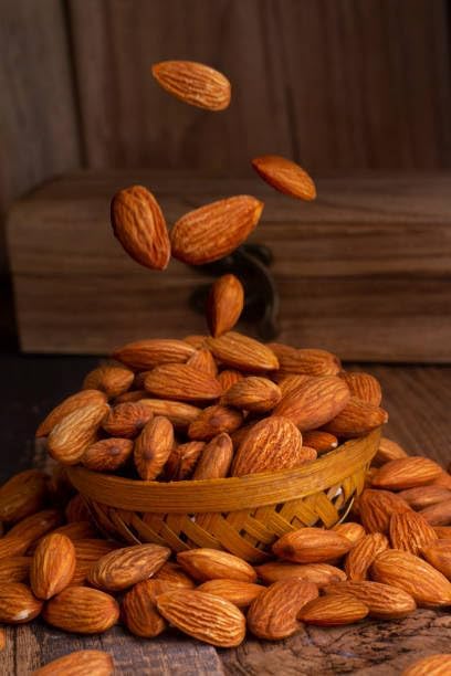 VEDIC WELLNESS Afghani Anjeer Dry Figs, Naturally Sweet and Soft, Dried Fruit Snack - front view (10)